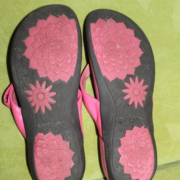 Vionic - Picture 4 of 4